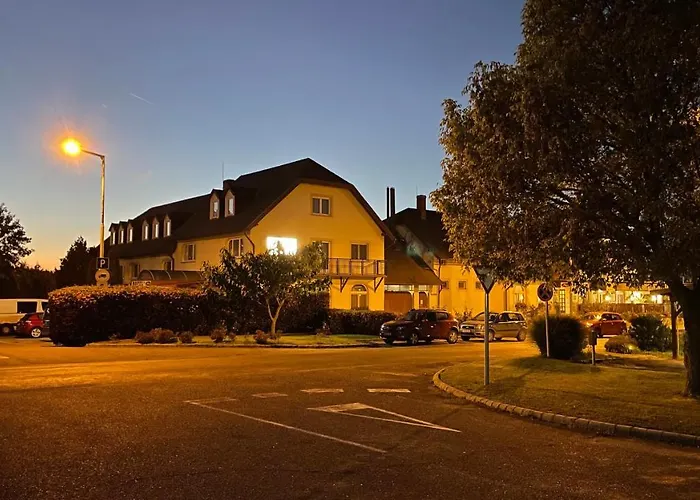 Patyi Etterem Es Hotel