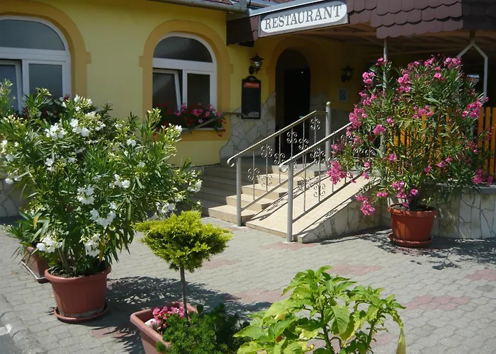 Patyi Etterem Es Hotel