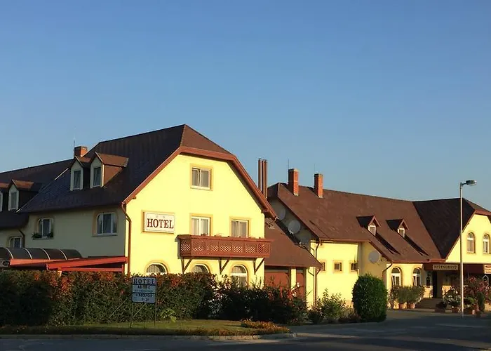 Patyi Etterem Es Hotel
