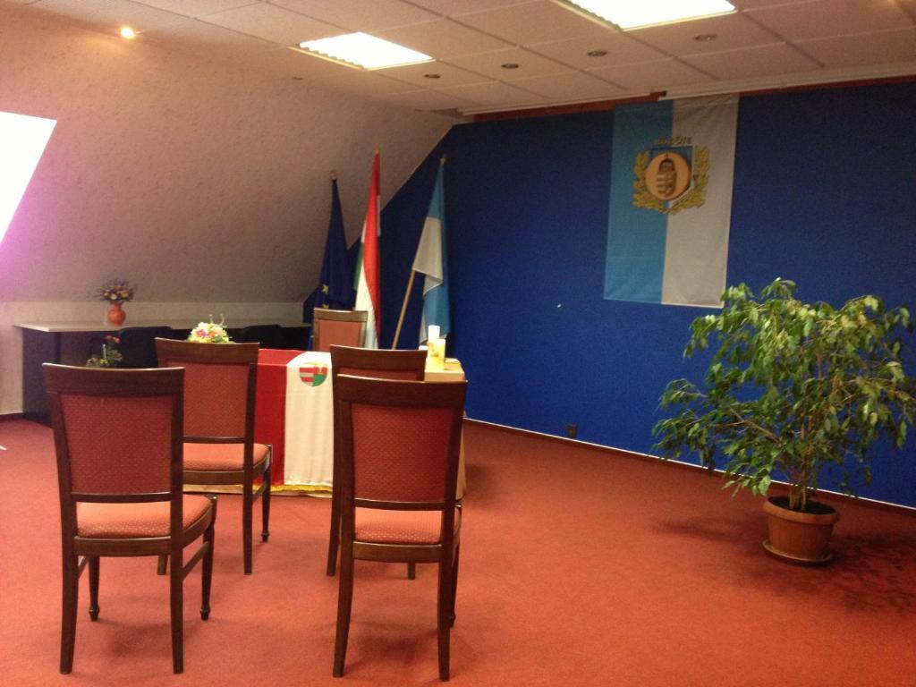 Hotel Patyi Etterem Es
