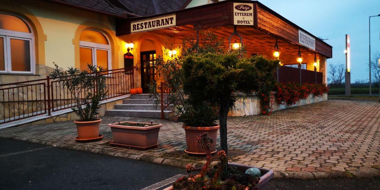 Patyi Etterem Es Hotel